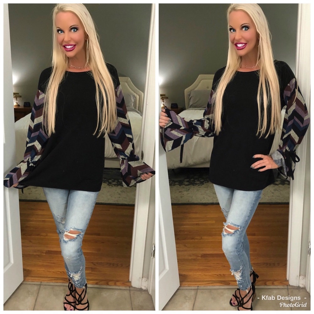 🛍LAST 2! ! Chevron Bell Sleeve Tie Top! - Picture 4 of 8